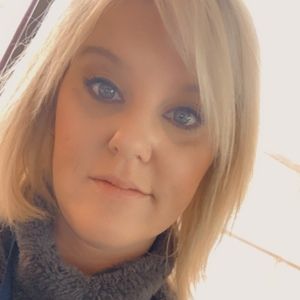 Meet your Posher, Eva